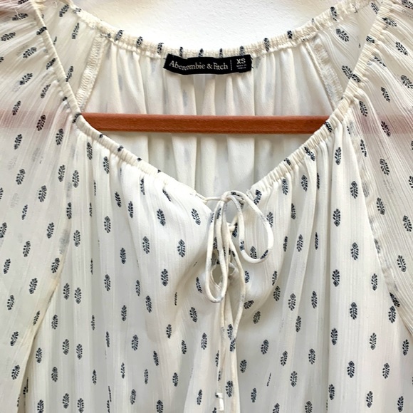 Abercrombie and fitch xs dress - Picture 3 of 5